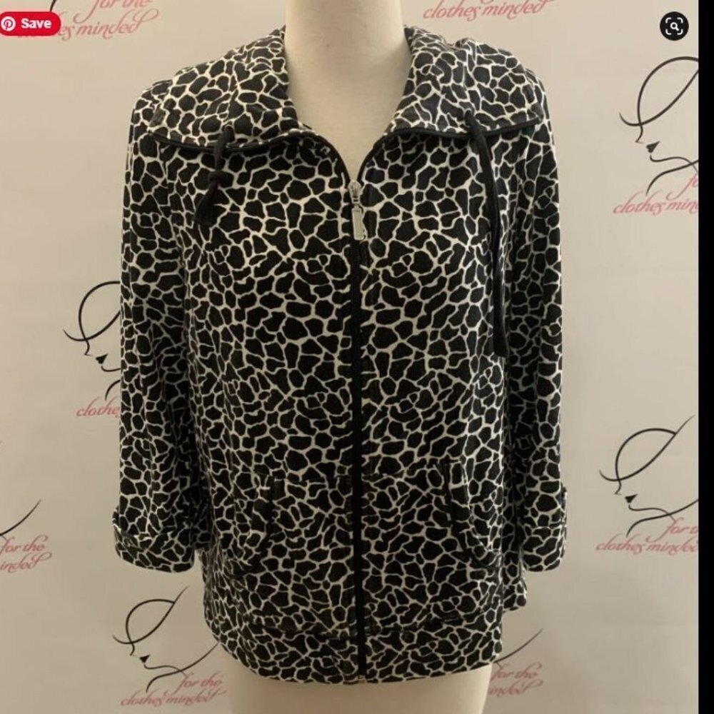 No Brand. Size 14-16. LightWeight Jacket. Zip Up Stretch Knit. Pockets. B24